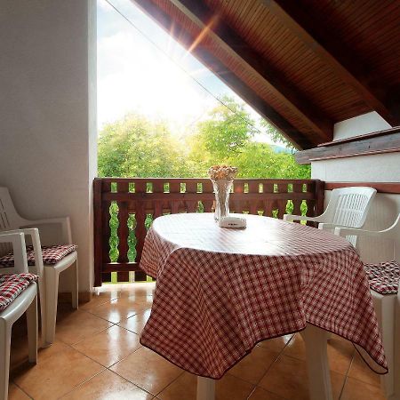 Apartment Medeni Rakovica Bagian luar foto
