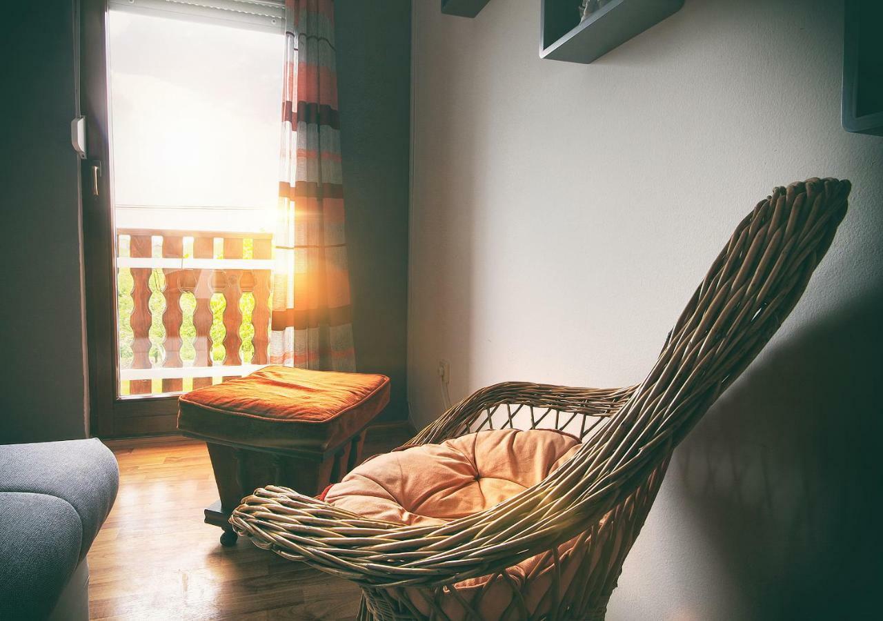 Apartment Medeni Rakovica Bagian luar foto