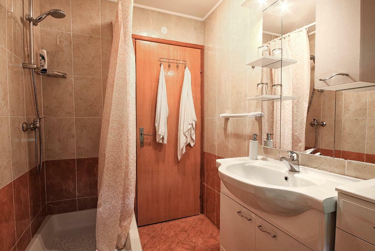 Apartment Medeni Rakovica Bagian luar foto